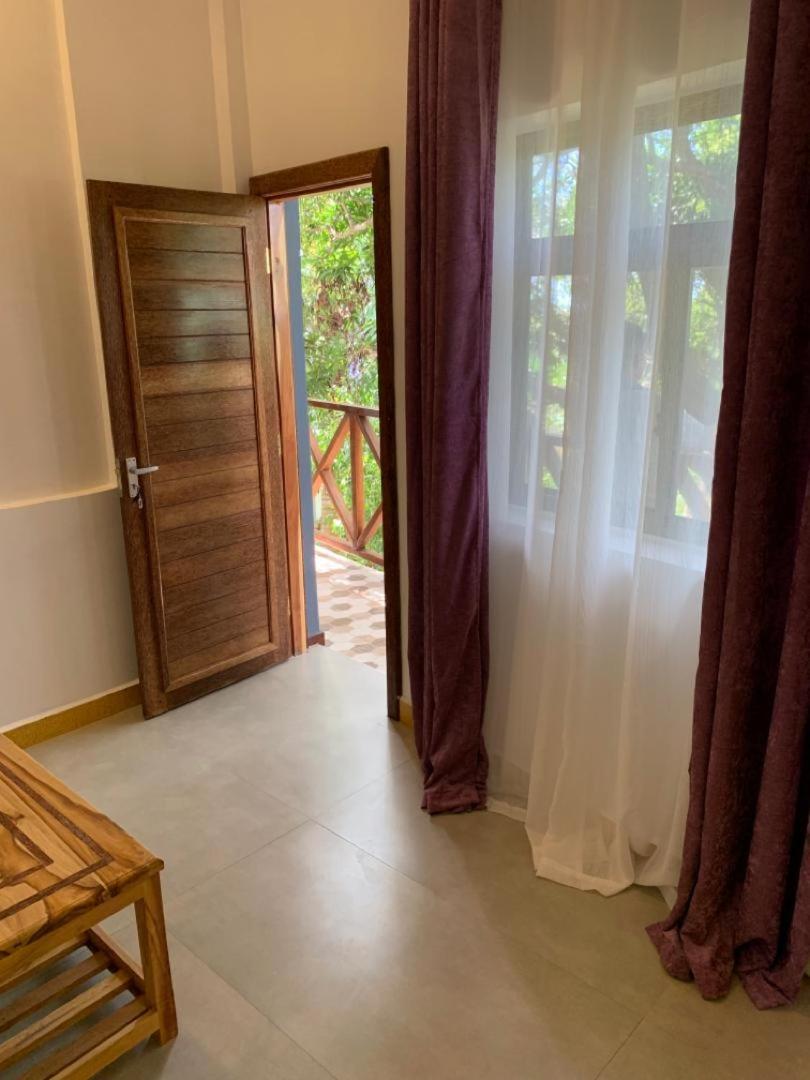 Bed & Breakfast Panopano House *